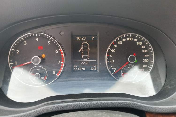 Used Volkswagen Passat 2014 1.8TSI DSG Prestige Edition Instrument Cluster