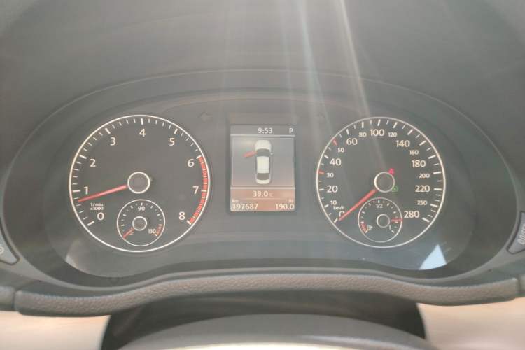 Used Volkswagen Passat 2014 1.8TSI DSG Ultimate Edition Instrument Cluster