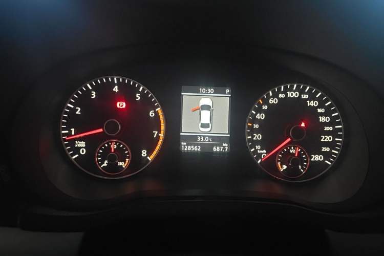 Used Volkswagen Passat 2014 1.8TSI DSG Prestige Edition Instrument Cluster