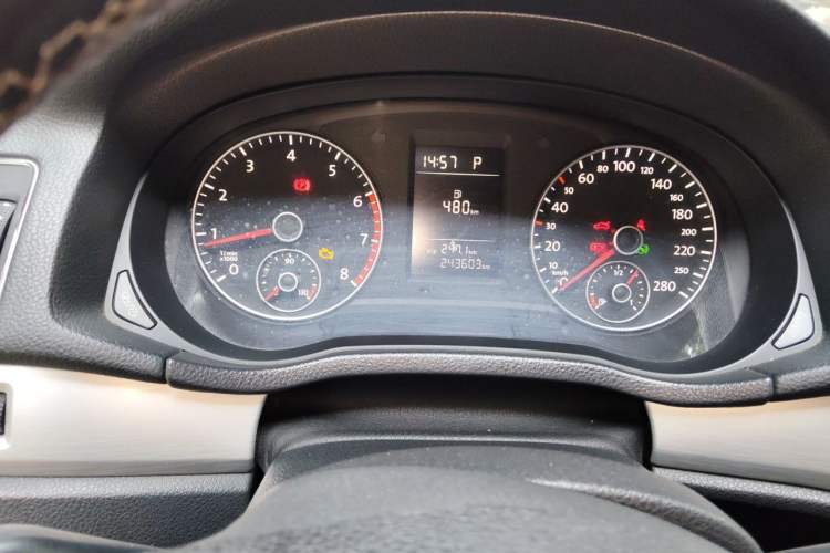 Used Volkswagen Passat 2014 1.8TSI DSG Prestige Edition Instrument Cluster