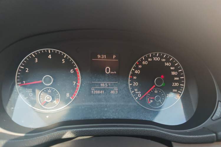 Used Volkswagen Passat 2014 1.8TSI DSG Prestige Edition Instrument Cluster
