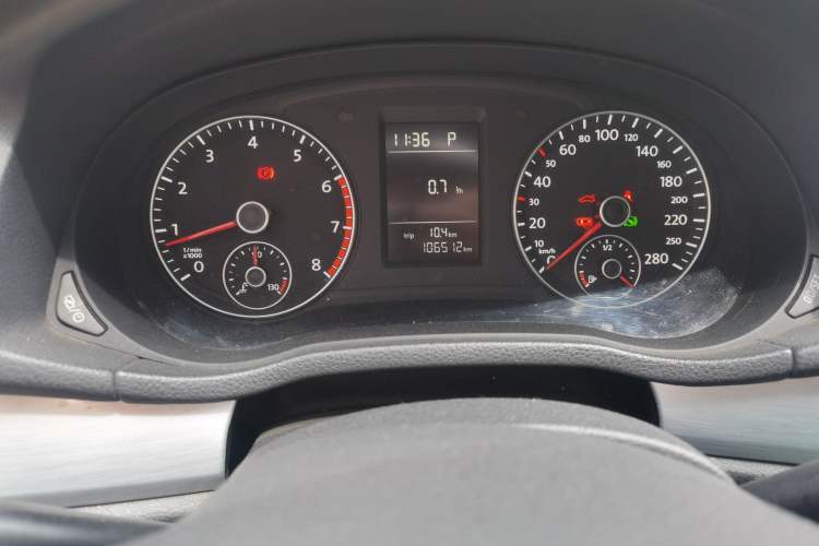 Used Volkswagen Passat 2014 1.8TSI DSG Prestige Edition Instrument Cluster