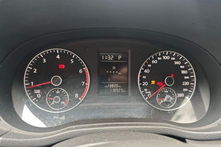 Used Volkswagen Passat 2014 1.8TSI DSG Prestige Edition Instrument Cluster