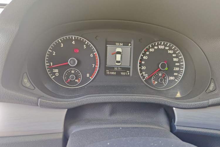 Used Volkswagen Passat 2014 1.8TSI DSG Prestige Navigation Edition Instrument Cluster