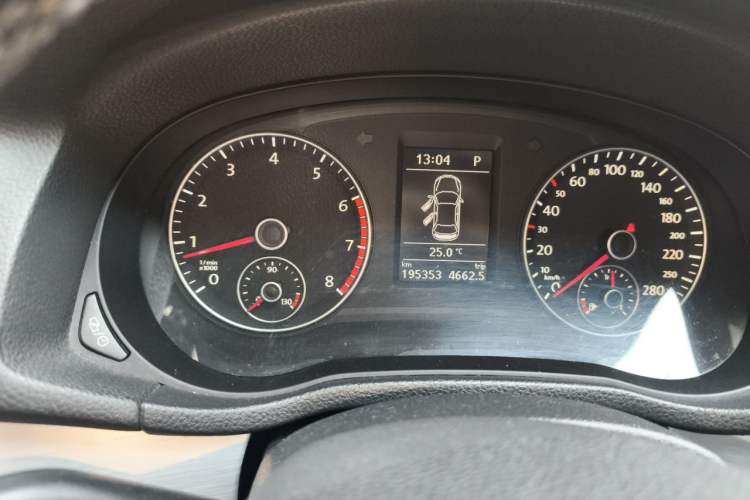Used Volkswagen Passat 2014 1.8TSI DSG Prestige Edition Instrument Cluster