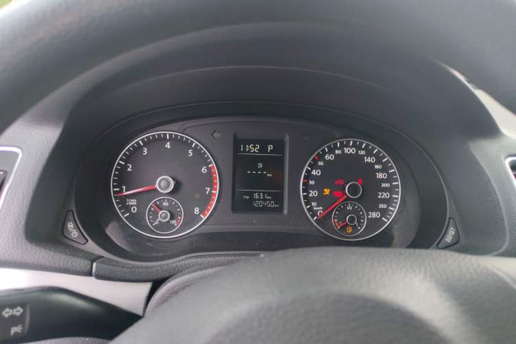 Used Volkswagen Passat 2014 1.8TSI DSG Luxury Edition Instrument Cluster