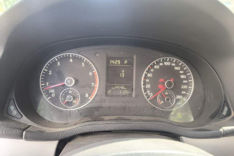 Used Volkswagen Passat 2014 1.8TSI DSG Prestige Edition Instrument Cluster
