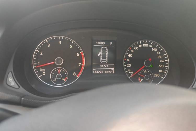 Used Volkswagen Passat 2014 1.8TSI DSG Prestige Edition Instrument Cluster
