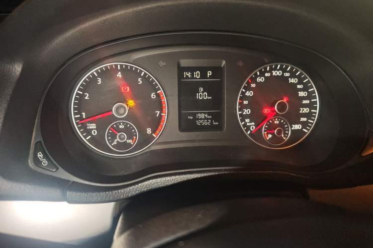 Used Volkswagen Passat 2014 1.8TSI DSG Prestige Edition Instrument Cluster