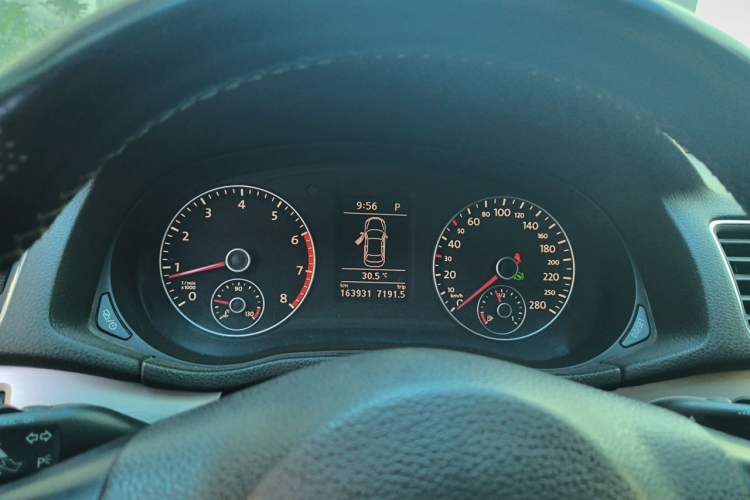 Used Volkswagen Passat 2014 1.8TSI DSG 30th Anniversary Edition Instrument Cluster