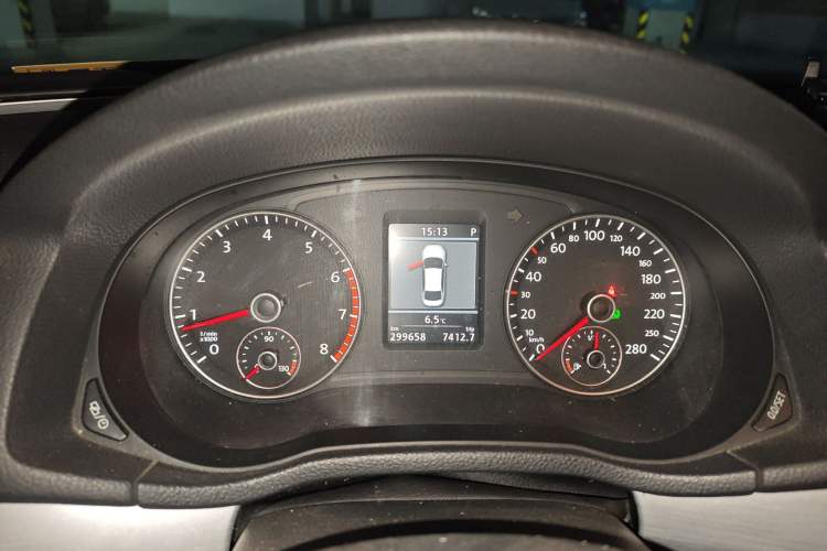 Used Volkswagen Passat 2014 1.8TSI DSG Prestige Edition Instrument Cluster