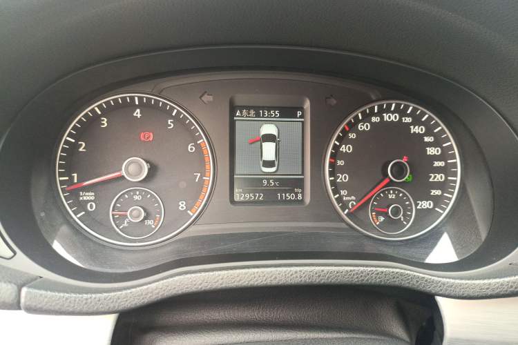 Used Volkswagen Passat 2014 1.8TSI DSG Prestige Navigation Edition Instrument Cluster