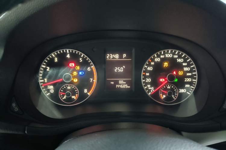 Used Volkswagen Passat 2014 1.8TSI DSG Prestige Edition Instrument Cluster