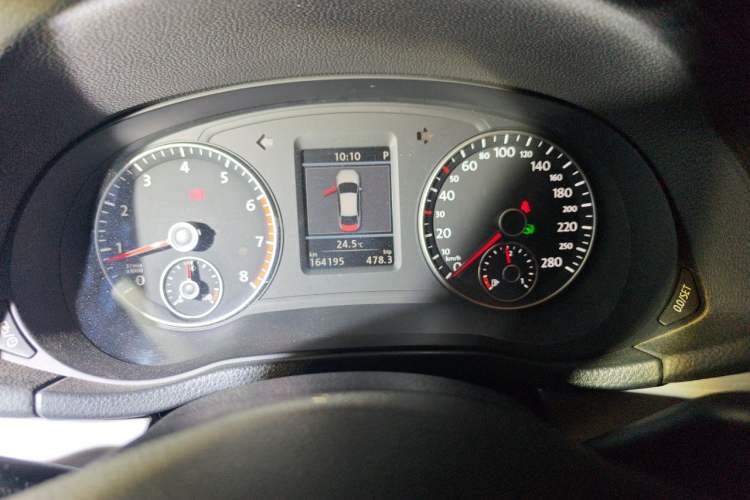 Used Volkswagen Passat 2014 1.8TSI DSG Prestige Edition Instrument Cluster