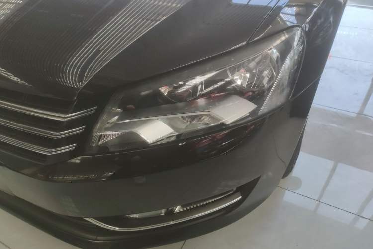 Used Volkswagen Passat 2014 1.8TSI DSG Prestige Edition Left Front Headlight