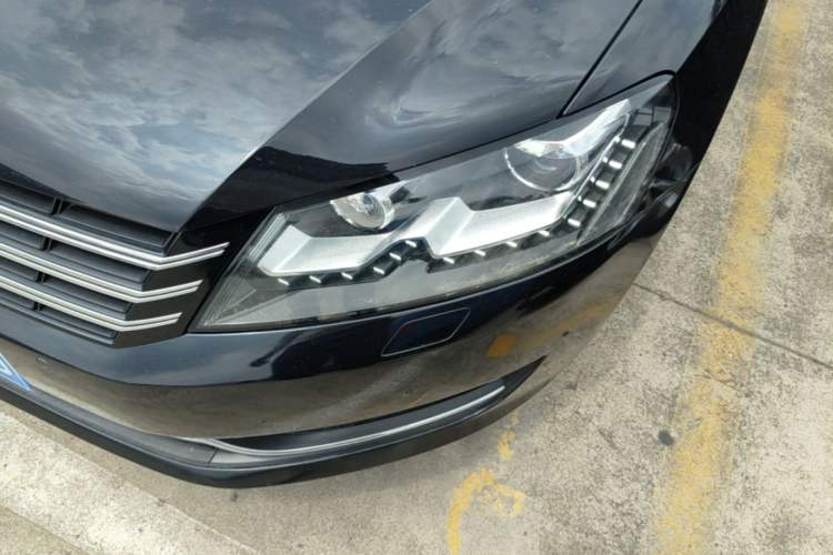 Used Volkswagen Passat 2014 1.8TSI DSG Prestige Edition Left Front Headlight