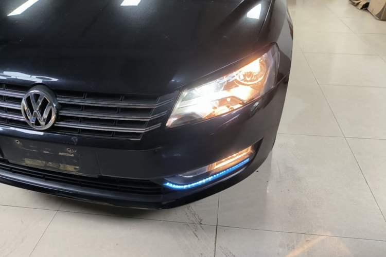 Used Volkswagen Passat 2014 1.8TSI DSG Prestige Edition Left Front Headlight