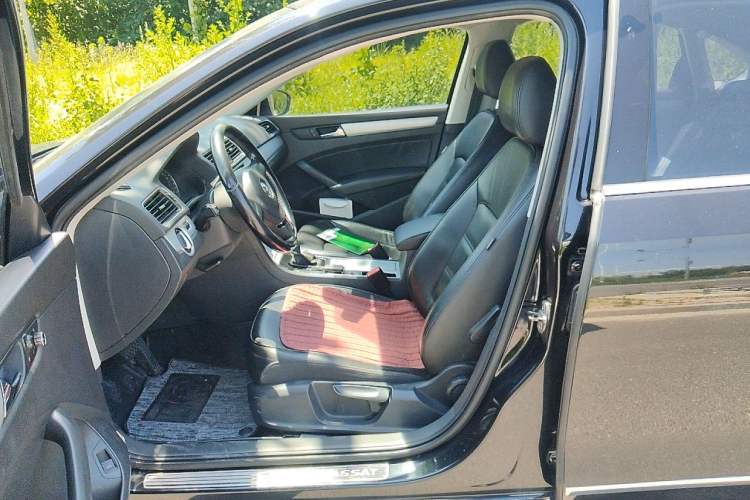 Used Volkswagen Passat 2014 1.8TSI DSG Prestige Edition Left Front Seat