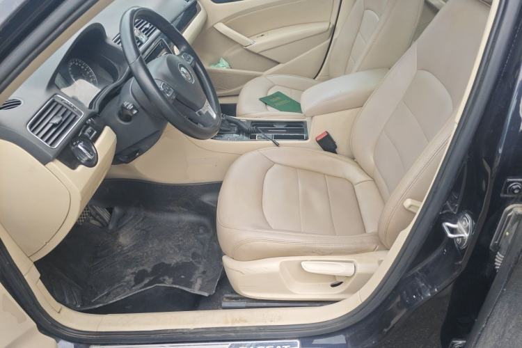 Used Volkswagen Passat 2014 1.8TSI DSG Prestige Edition Left Front Seat