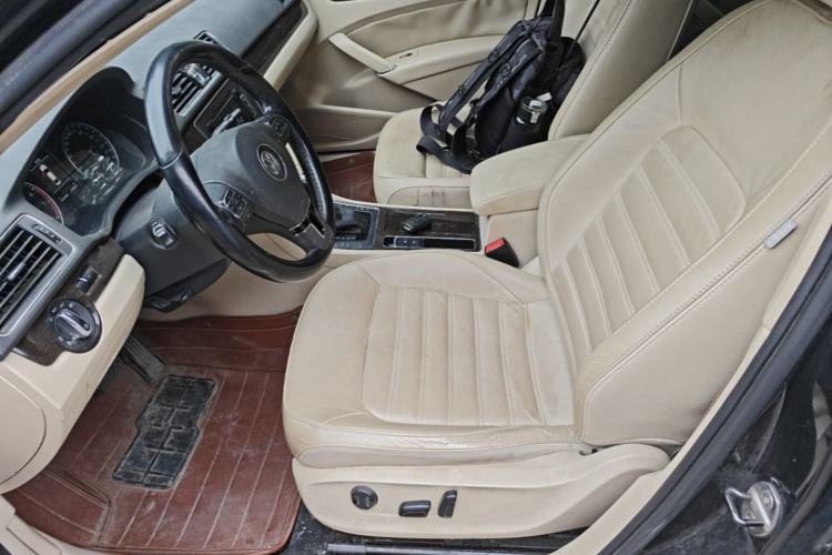 Used Volkswagen Passat 2014 1.8TSI DSG Prestige Edition Left Front Seat