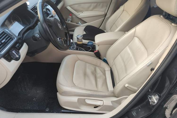 Used Volkswagen Passat 2014 1.8TSI DSG Prestige Edition Left Front Seat