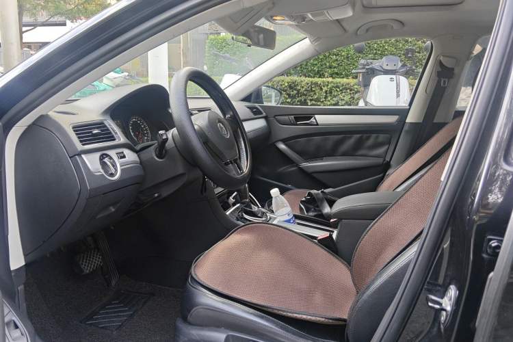 Used Volkswagen Passat 2014 1.8TSI DSG Prestige Edition Left Front Seat