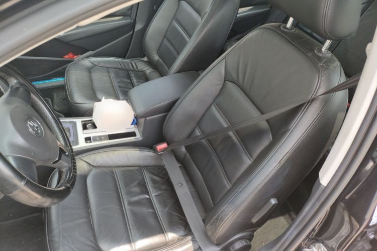 Used Volkswagen Passat 2014 1.8TSI DSG Prestige Edition Left Front Seat