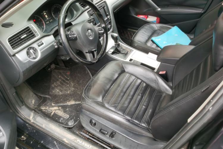 Used Volkswagen Passat 2014 2.0 TSI DSG Ultimate Edition Left Front Seat