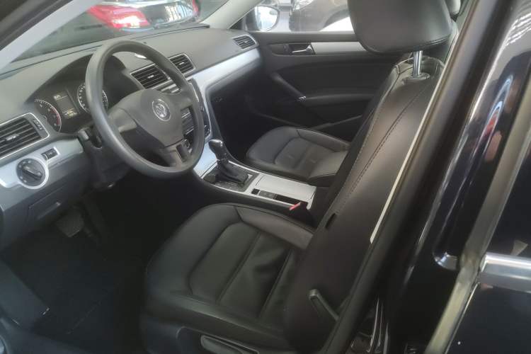 Used Volkswagen Passat 2014 1.8TSI DSG Prestige Edition Left Front Seat
