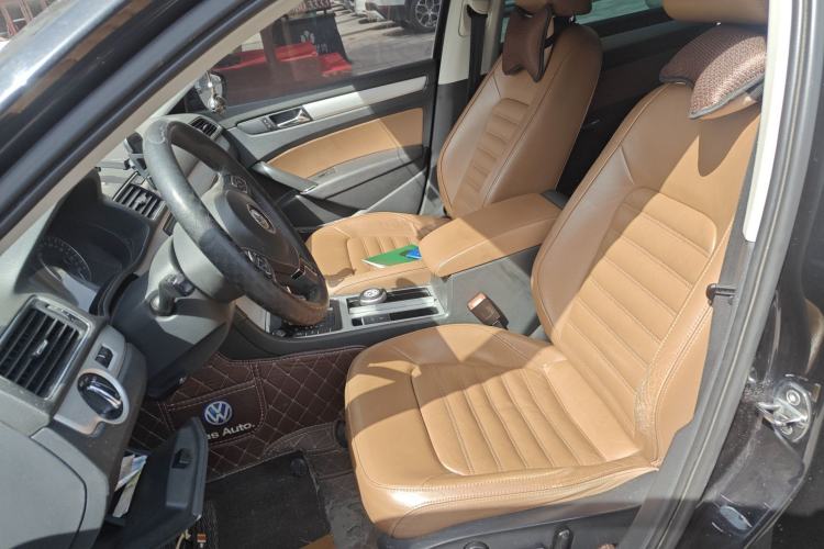 Used Volkswagen Passat 2014 1.8TSI DSG Prestige Edition Left Front Seat