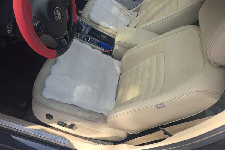 Used Volkswagen Passat 2014 1.8TSI DSG Prestige Edition Left Front Seat