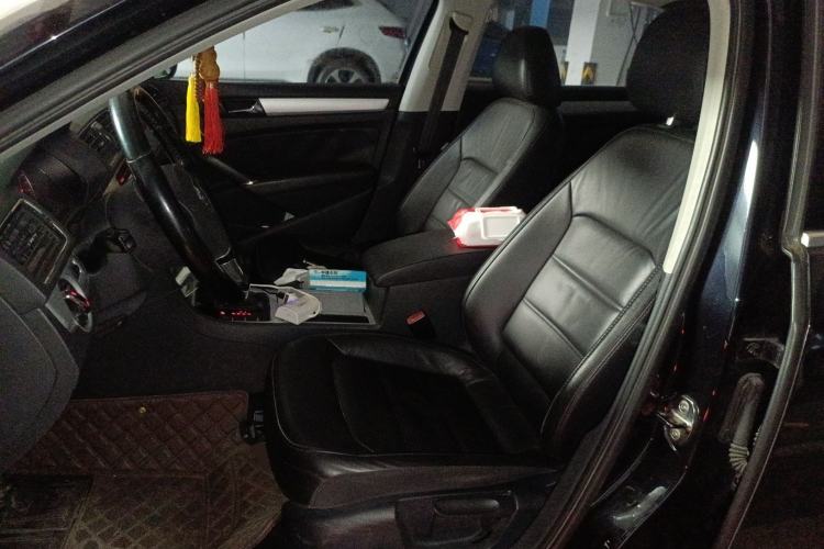Used Volkswagen Passat 2014 1.8TSI DSG Prestige Edition Left Front Seat