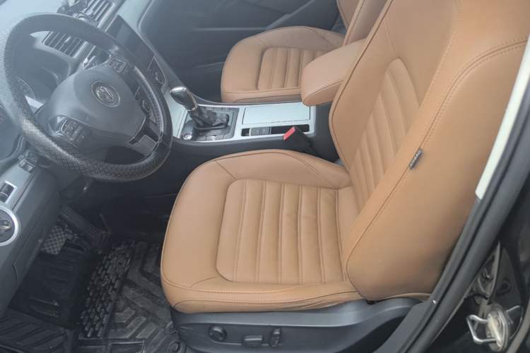 Used Volkswagen Passat 2014 1.8TSI DSG Prestige Edition Left Front Seat