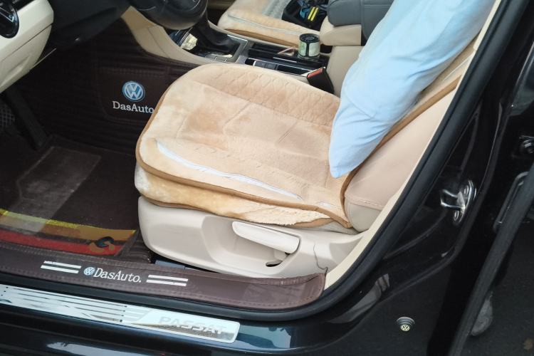 Used Volkswagen Passat 2014 1.8TSI DSG Prestige Edition Left Front Seat