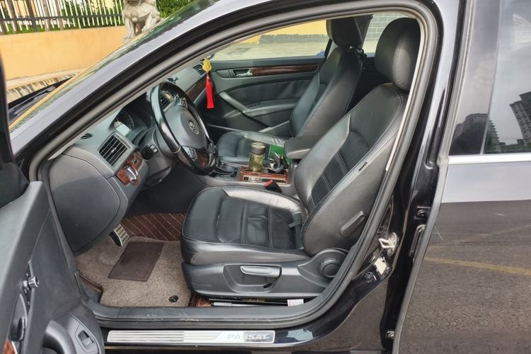 Used Volkswagen Passat 2014 1.8TSI DSG Prestige Edition Left Front Seat