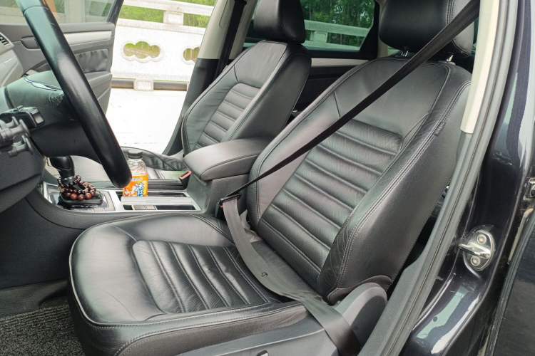 Used Volkswagen Passat 2014 2.0 TSI DSG Prestige Navigation Edition Left Front Seat