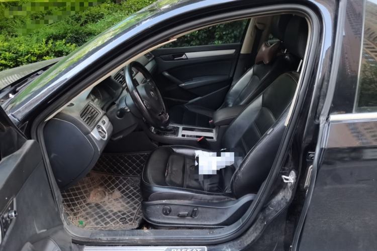 Used Volkswagen Passat 2014 1.8TSI DSG Prestige Navigation Edition Left Front Seat