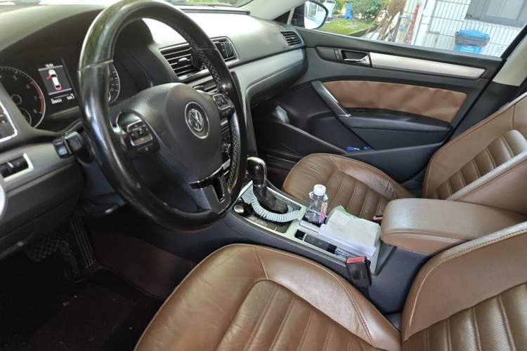 Used Volkswagen Passat 2014 1.8TSI DSG Prestige Navigation Edition Left Front Seat
