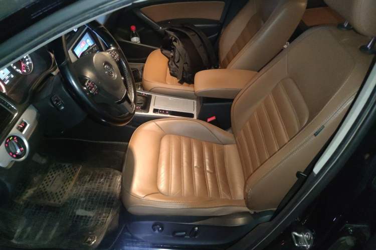 Used Volkswagen Passat 2014 1.8TSI DSG Prestige Edition Left Front Seat