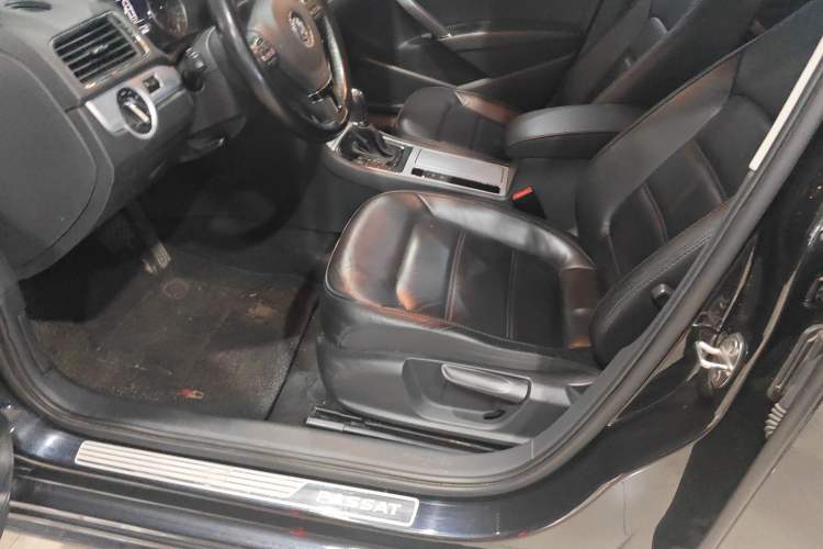 Used Volkswagen Passat 2014 1.8TSI DSG Prestige Edition Left Front Seat