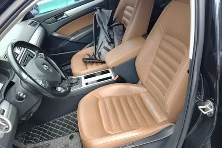 Used Volkswagen Passat 2014 1.8TSI DSG Prestige Edition Left Front Seat