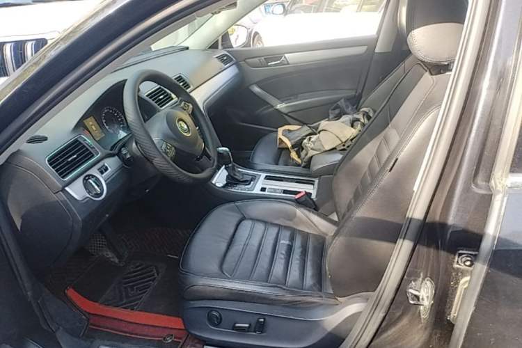Used Volkswagen Passat 2014 1.8TSI DSG Prestige Edition Left Front Seat