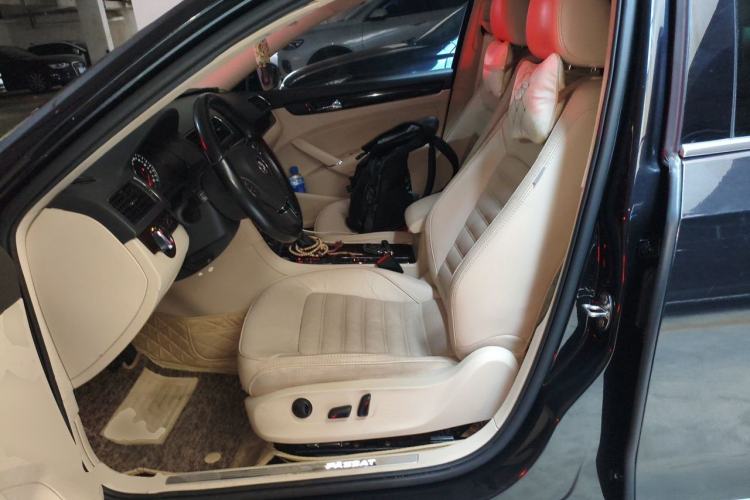 Used Volkswagen Passat 2014 1.8TSI DSG Prestige Edition Left Front Seat