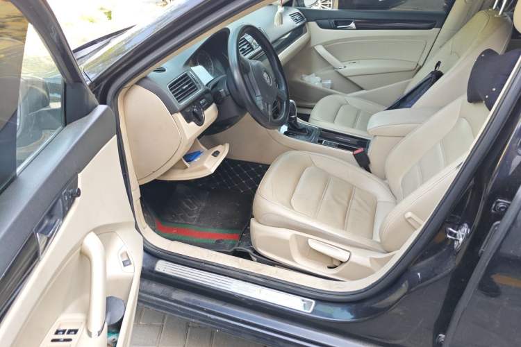 Used Volkswagen Passat 2014 1.8TSI Automatic Prestige Edition Left Front Seat