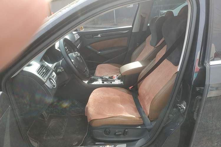 Used Volkswagen Passat 2014 1.8TSI DSG Prestige Edition Left Front Seat