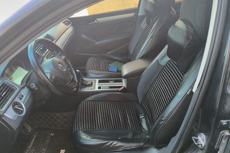 Used Volkswagen Passat 2014 1.8TSI DSG 30th Anniversary Edition Left Front Seat