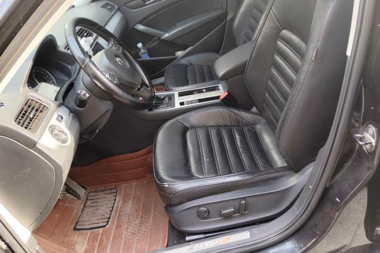 Used Volkswagen Passat 2014 1.8TSI DSG Prestige Edition Left Front Seat