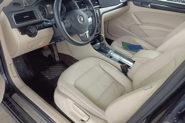 Used Volkswagen Passat 2014 1.4TSI DSG Prestige Edition Left Front Seat