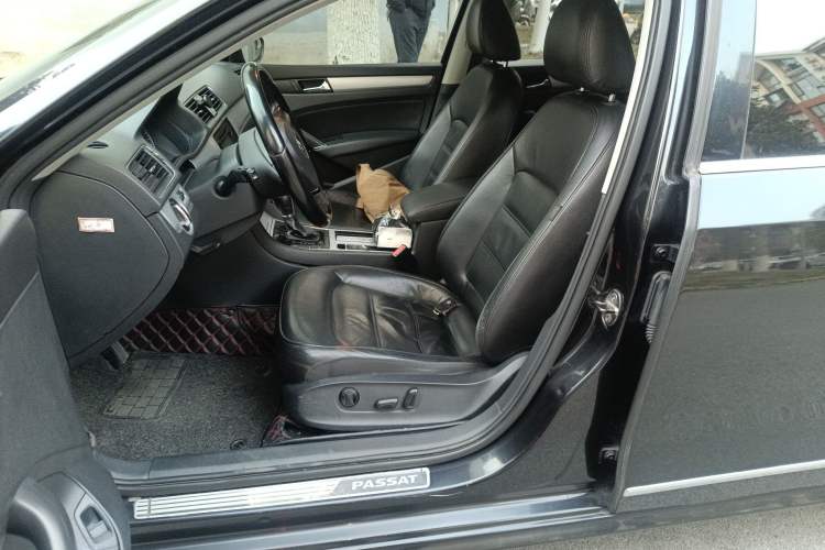 Used Volkswagen Passat 2014 1.8TSI DSG Prestige Edition Left Front Seat