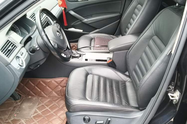 Used Volkswagen Passat 2014 1.8TSI DSG Prestige Edition Left Front Seat